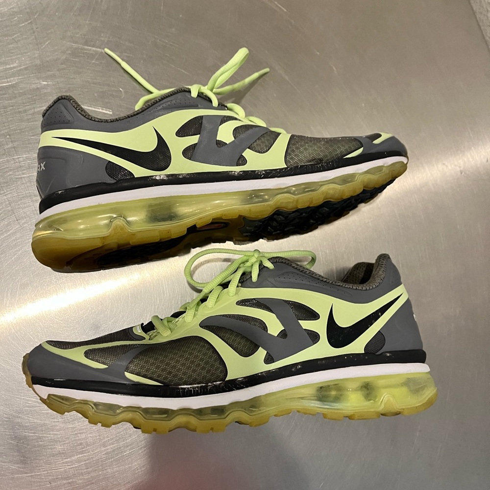 Nike Men's  AirMax FitSole size 12 Yellow/ Green and Gray Athletic Shoes - Picture 7 of 10